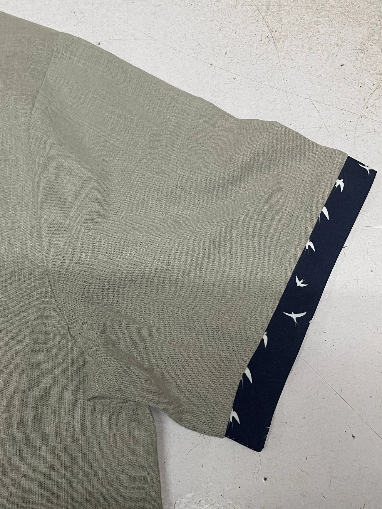 Trofim – Chemise Élégante et Mignonne avec Imprimés d'Oiseaux