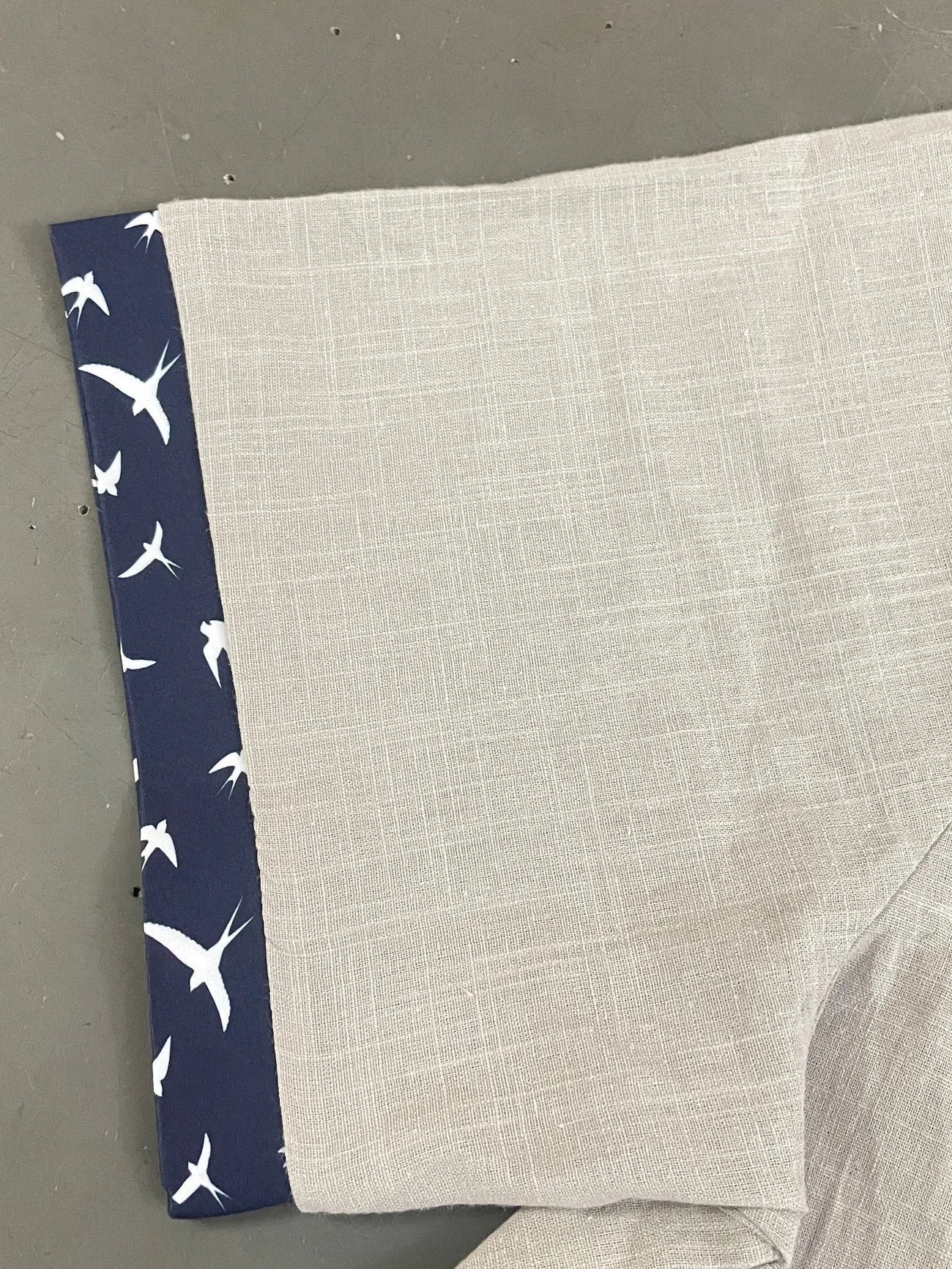 Trofim – Chemise Élégante et Mignonne avec Imprimés d'Oiseaux